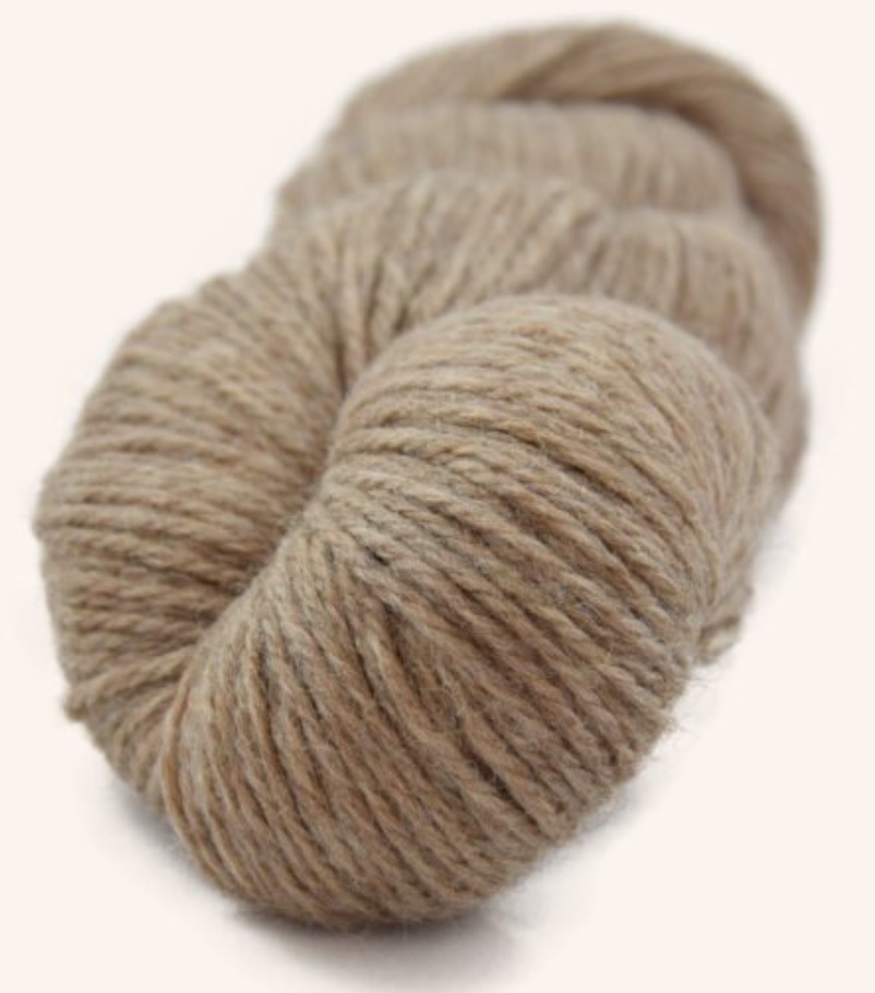 Breigaren 100% Scheerwol NM 6/3 naald 3/4 beige